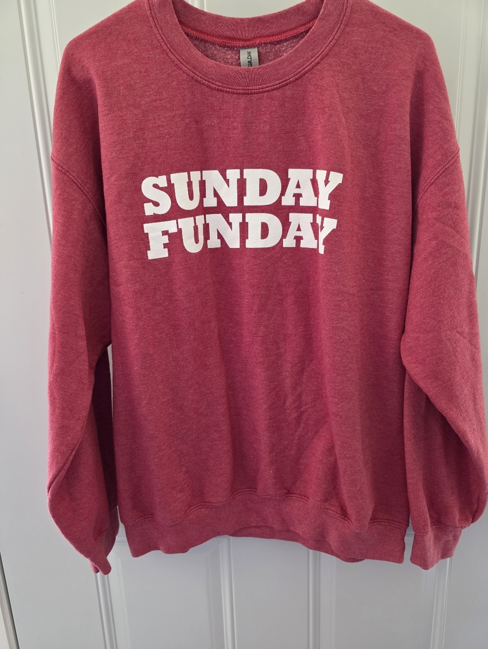 Gildan Red "Sunday Funday" Women's Sweatshirt Size Large